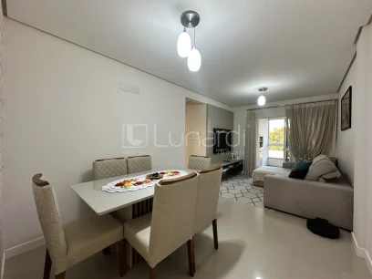 Foto Apartamento com 2 Dormitórios