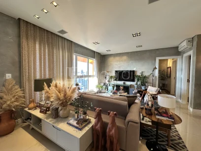 Foto Apartamento com 3 Suítes