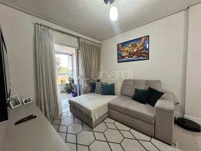 Apartamento com 2 Dormitórios