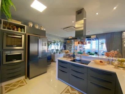Foto Apartamento com 3 Suítes
