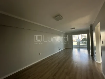 Foto Apartamento com 2 Dormitórios
