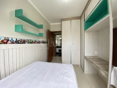 Foto Apartamento com 2 Dormitórios