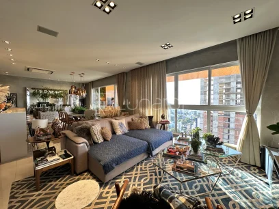Foto Apartamento com 3 Suítes