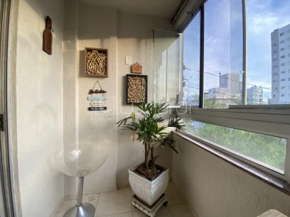 Foto Apartamento com 3 Dormitórios