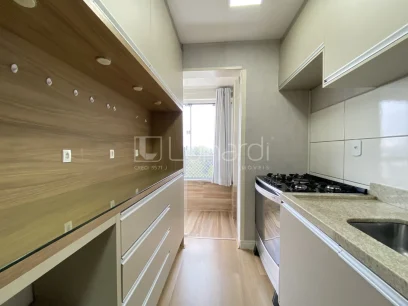Foto Apartamento com 2 Dormitórios