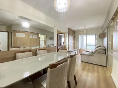Foto Apartamento com 2 Dormitórios