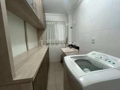 Foto Apartamento com 3 Dormitórios
