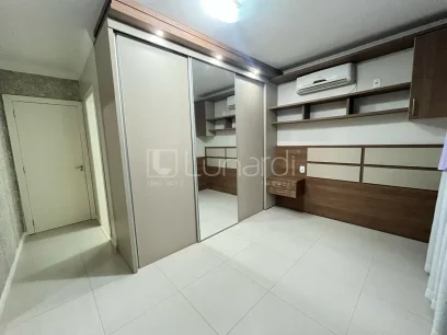 Foto Apartamento com 3 Dormitórios
