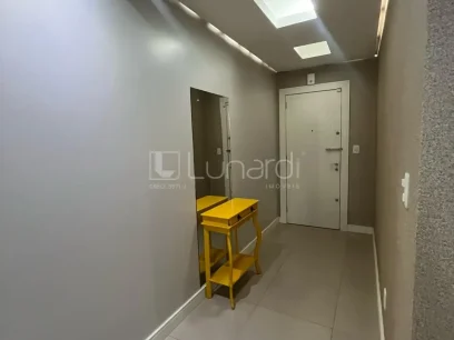 Foto Apartamento com 3 Dormitórios