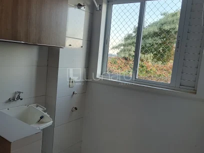 Foto Apartamento com 2 Dormitórios