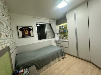 Foto Apartamento com 3 Dormitórios