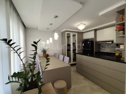 Foto Casa com 3 Dormitórios
