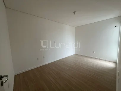 Foto Apartamento com 2 Dormitórios