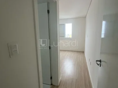 Foto Apartamento com 2 Dormitórios