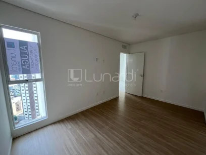 Foto Apartamento com 2 Dormitórios