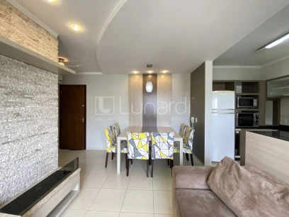 Foto Apartamento com 2 Dormitórios