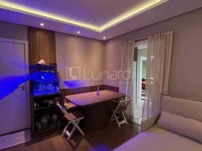 Foto Apartamento com 2 Dormitórios