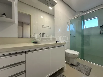 Foto Apartamento com 2 Dormitórios