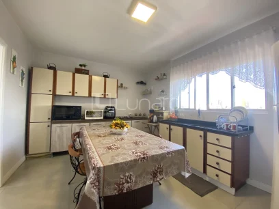 Foto Apartamento com 3 Dormitórios