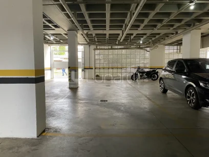 Foto Apartamento com 2 Dormitórios
