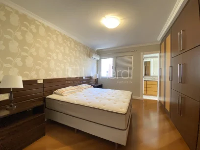Foto Apartamento com 3 Dormitórios