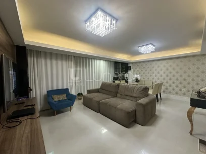 Foto Apartamento com 3 Dormitórios