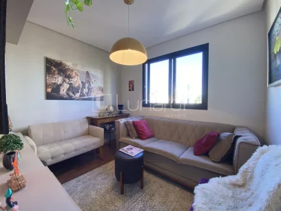 Foto Apartamento com 2 Dormitórios