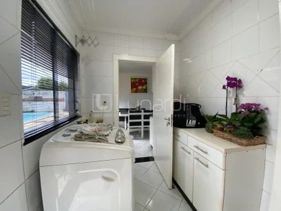 Foto Casa com 3 Dormitórios