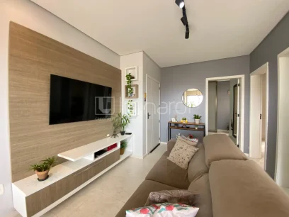 Foto Apartamento com 2 Dormitórios