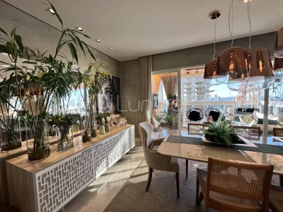 Foto Apartamento com 3 Suítes