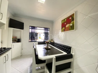 Foto Casa com 3 Dormitórios