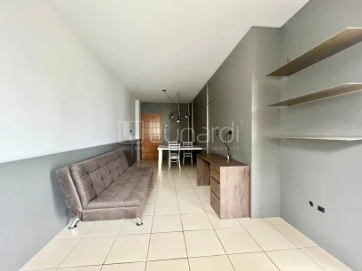 Foto Apartamento com 2 Dormitórios
