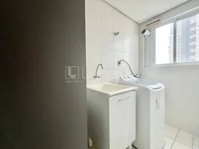 Foto Apartamento com 2 Dormitórios