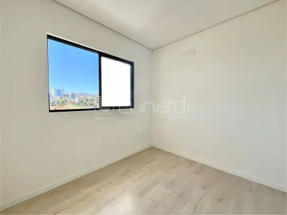 Foto Apartamento com 2 Dormitórios