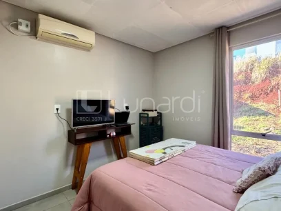 Foto Casa com 2 Dormitórios