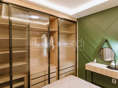 Foto Apartamento com 2 Dormitórios