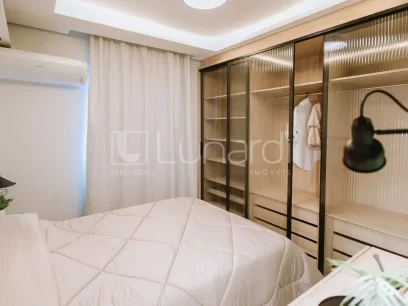 Foto Apartamento com 2 Dormitórios