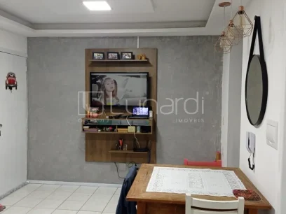 Foto Apartamento com 2 Dormitórios