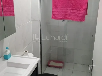 Foto Apartamento com 2 Dormitórios