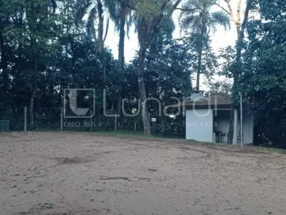 Foto Apartamento com 2 Dormitórios