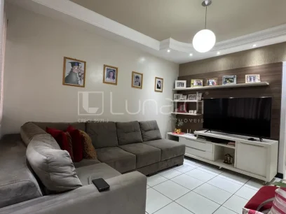 Foto Casa com 3 Dormitórios