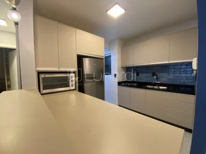 Foto Apartamento com 2 Dormitórios