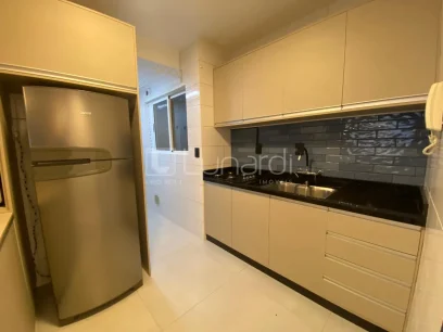Foto Apartamento com 2 Dormitórios