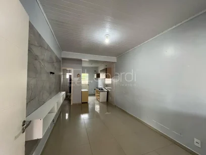 Foto Casa com 2 Dormitórios