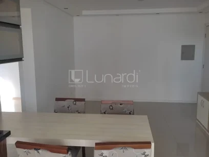 Foto Apartamento com 2 Dormitórios