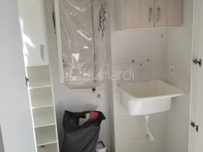 Foto Apartamento com 2 Dormitórios