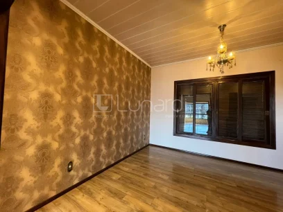 Foto Casa com 4 Dormitórios