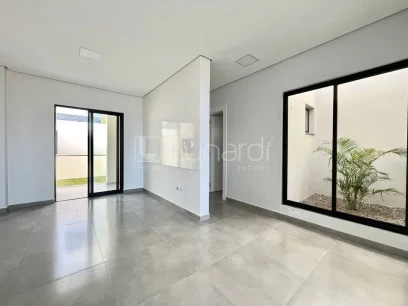 Foto Casa com 2 Dormitórios