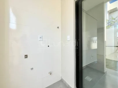 Foto Casa com 2 Dormitórios