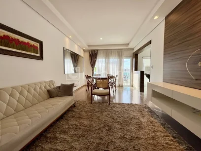 Foto Apartamento com 2 Dormitórios